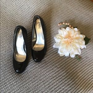 Mossimo Black Pumps